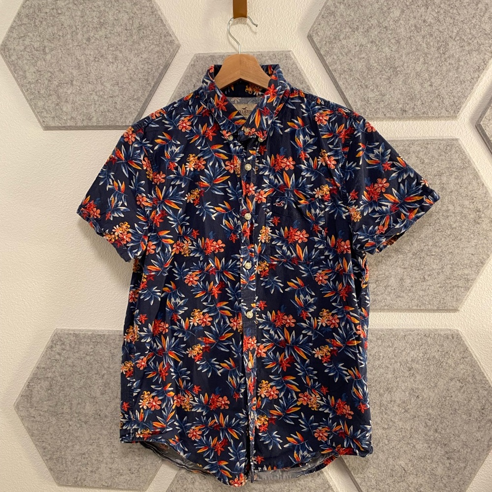 Medium Epic Flex Stretch Hollister Floral Blue Button Down Short Sleeve Shirt